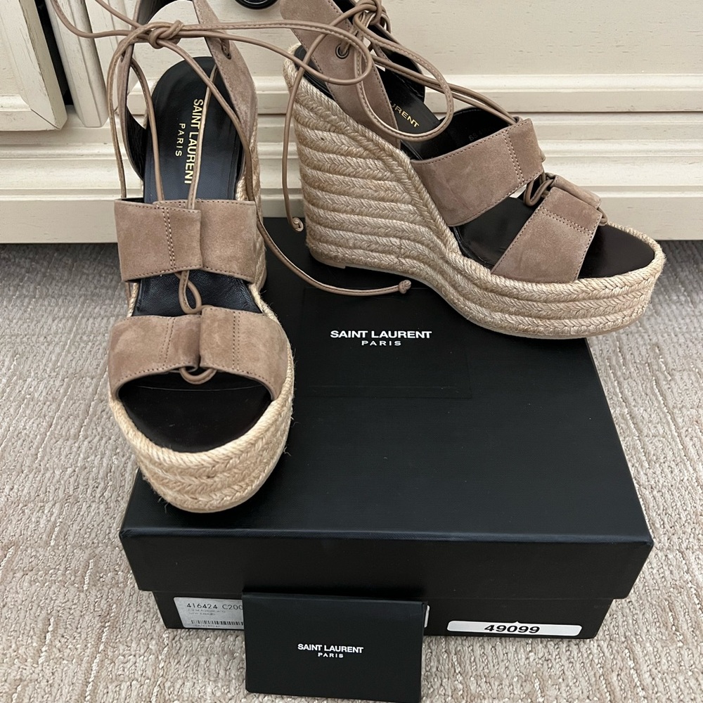 Yves Saint Laurent Wedges